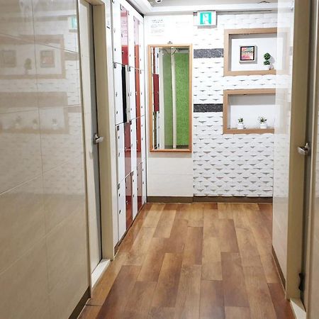 Living Castle Hotel Seoul Exterior photo